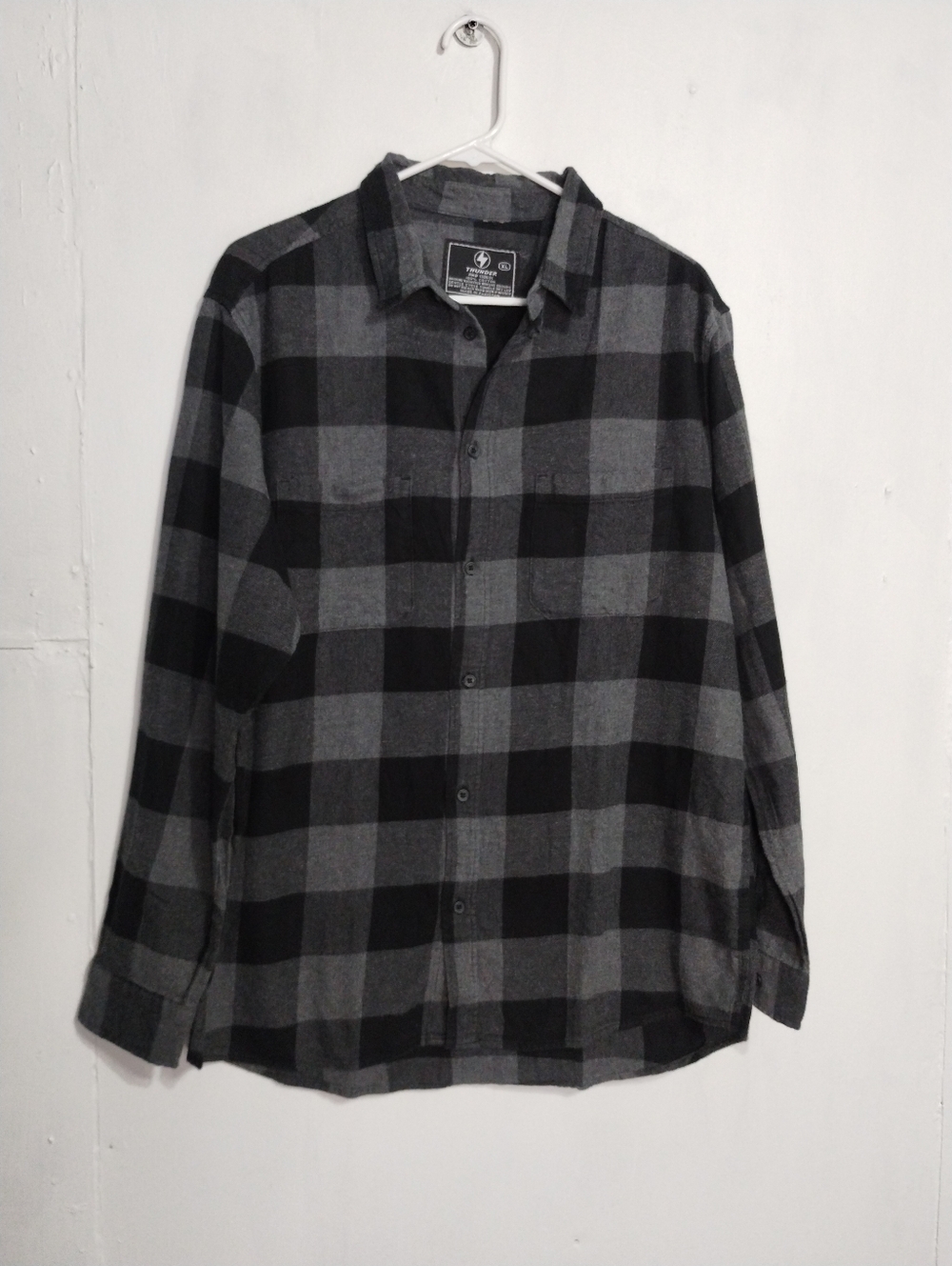 Thunder Black and Gray Plaid Casual Button-Down Shirt (XL)